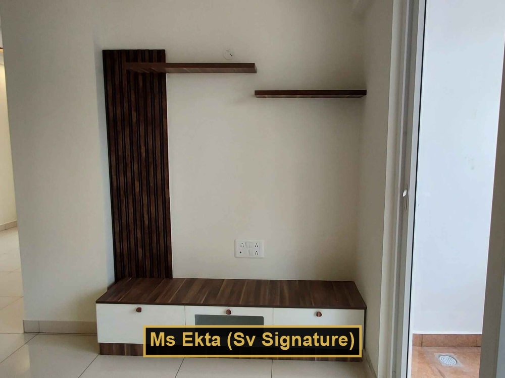 Ms Ekta (Sv Signature)